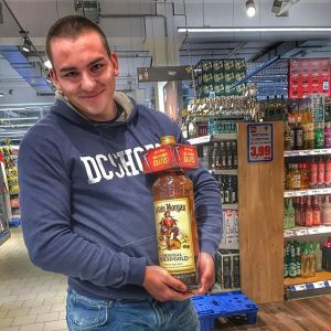 15034607_591654457689470_3308117264603021312_n